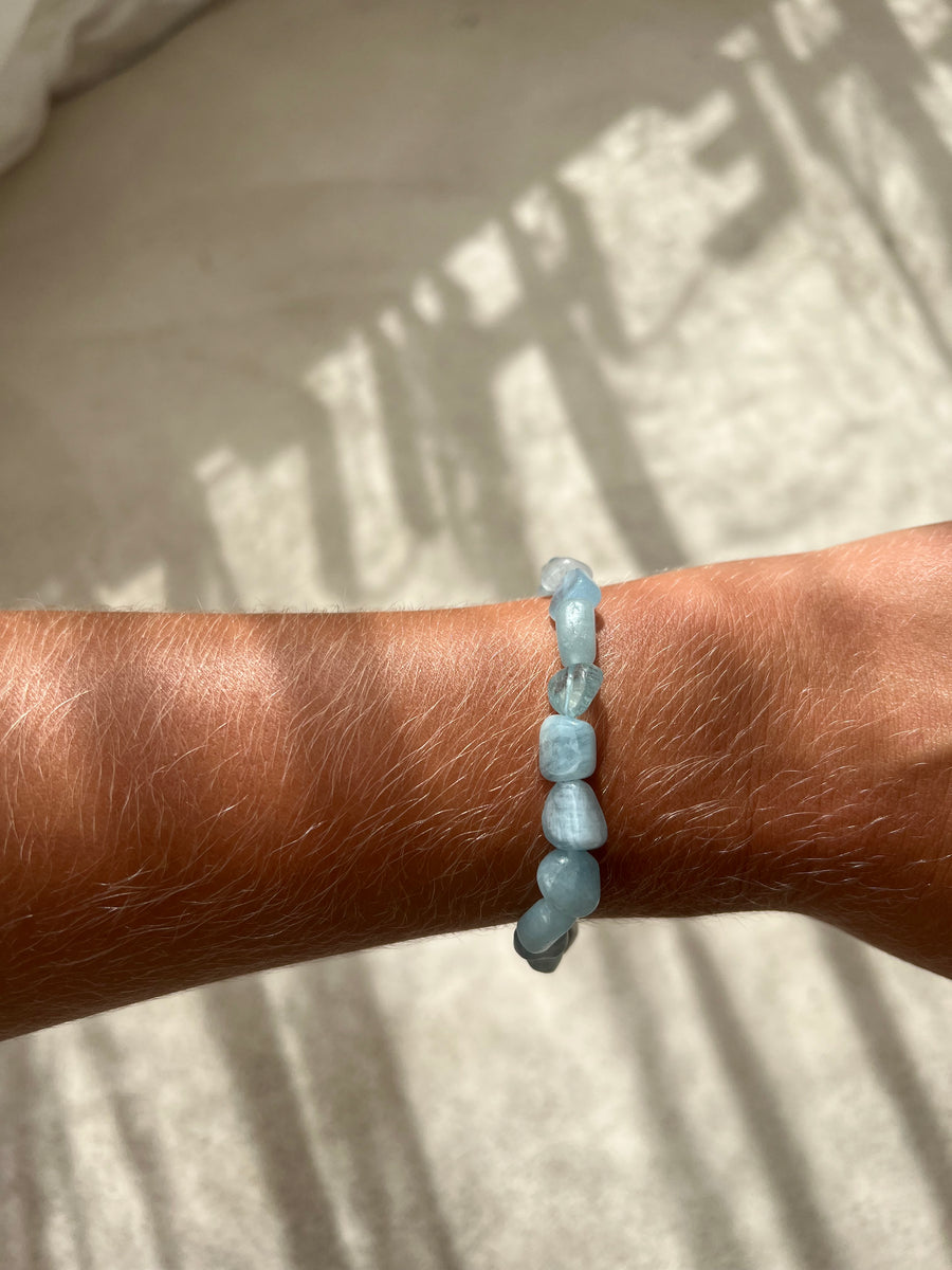 BRACELET GALETS AIGUE MARINE : CONFIANCE EN SOI