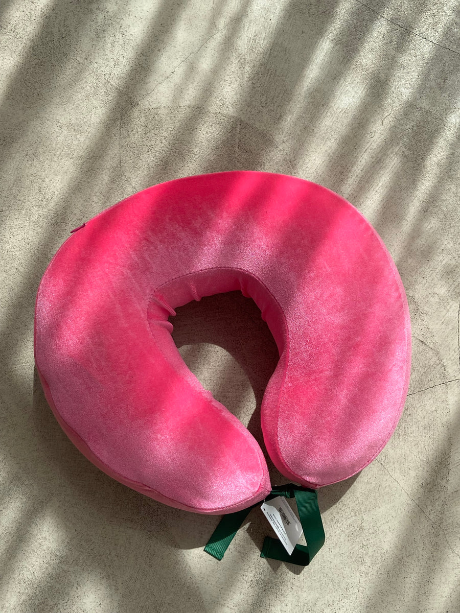 COUSSIN DE VOYAGE : PINK OR YELLOW MOOD ?
