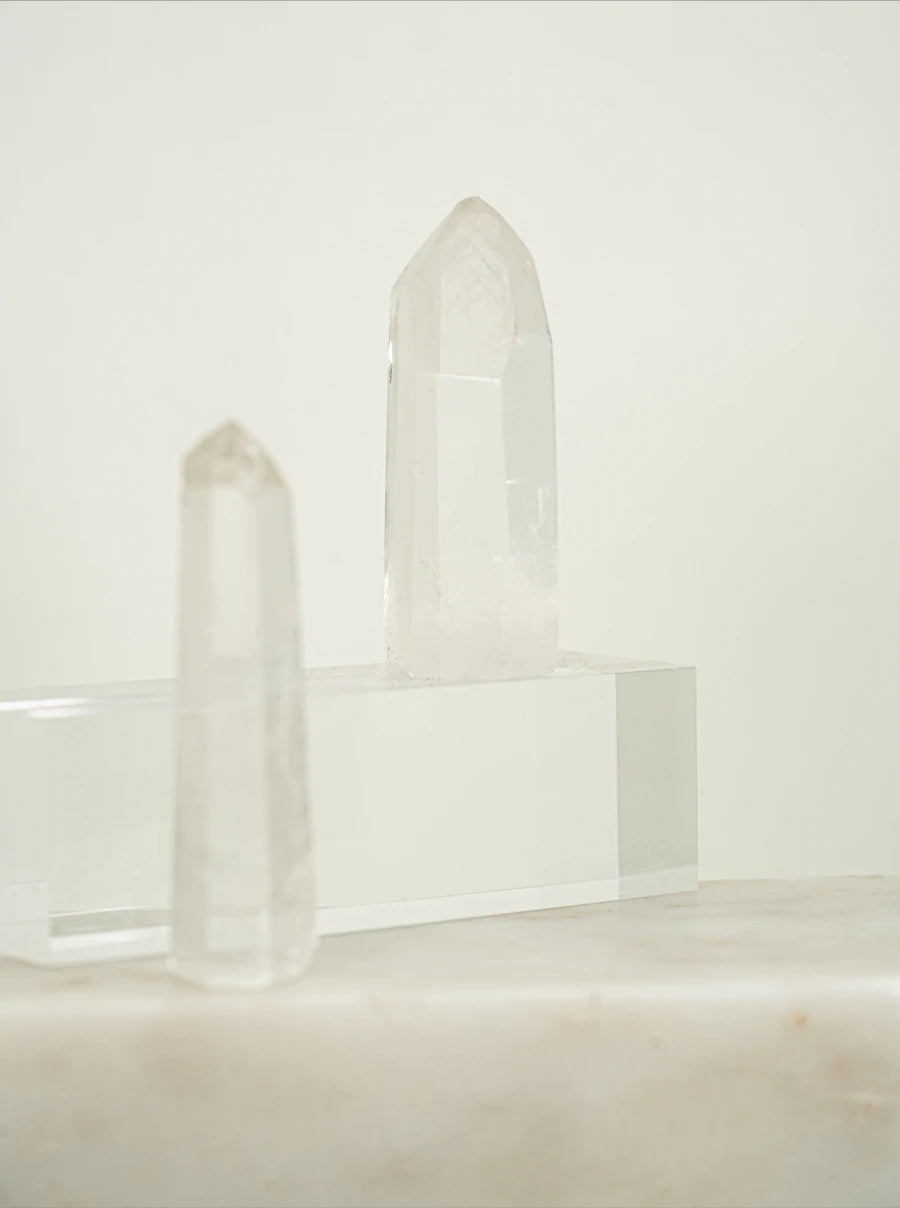 cristal de roche prisme intuition sisters astrologie wellness astro astrology energy énergie feel good cristaux crystals